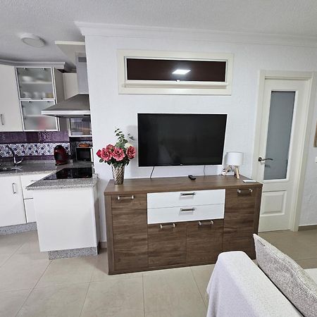 Apartamento En Benalmadena, Primera Linea De Playa Buitenkant foto